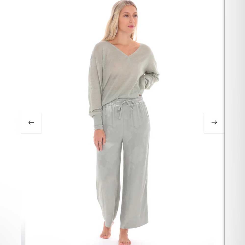 Paper Label Poppy Jacquard Pants, Size Small.